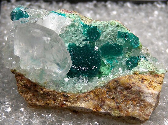 Dioptase with Calcite
