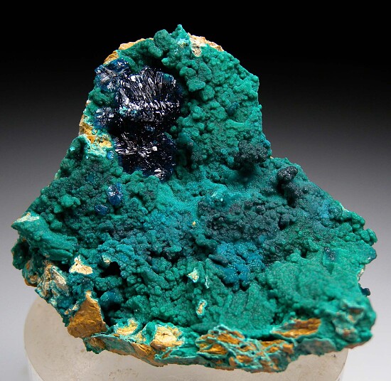 Veszelyite on Zincolibethenite