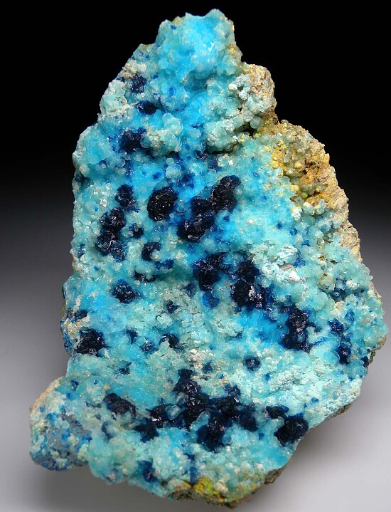 Veszelyite on Hemimorphite