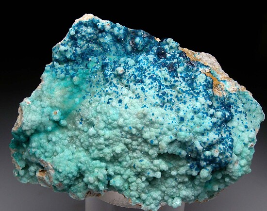 Veszelyite on Hemimorphite