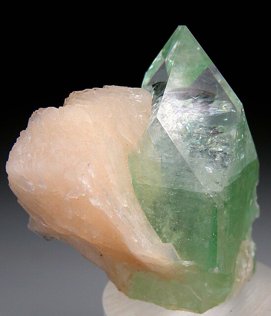 Stilbite on Apophyllite