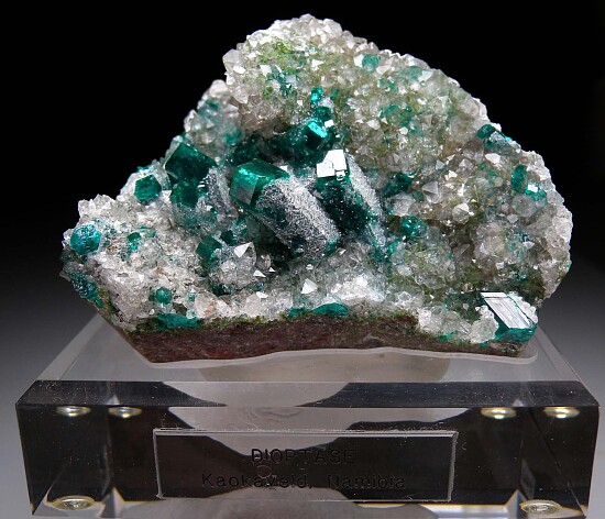 Quartz on Dioptase