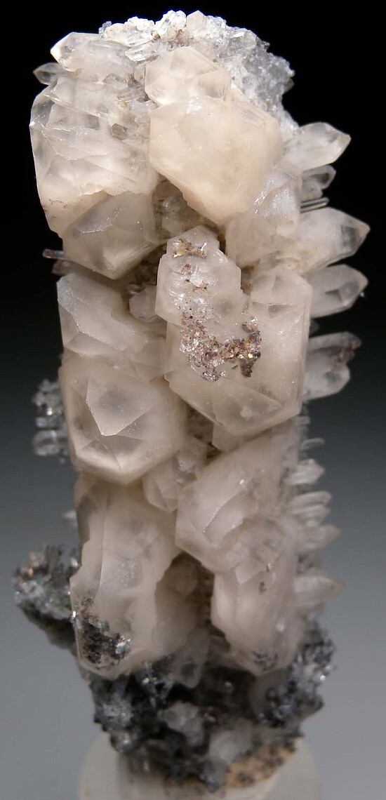 'Gitter' Quartz on Feldspar