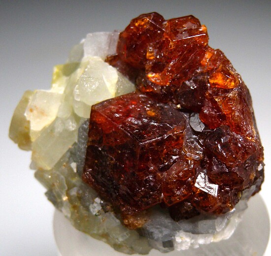 Grossular on Calcite