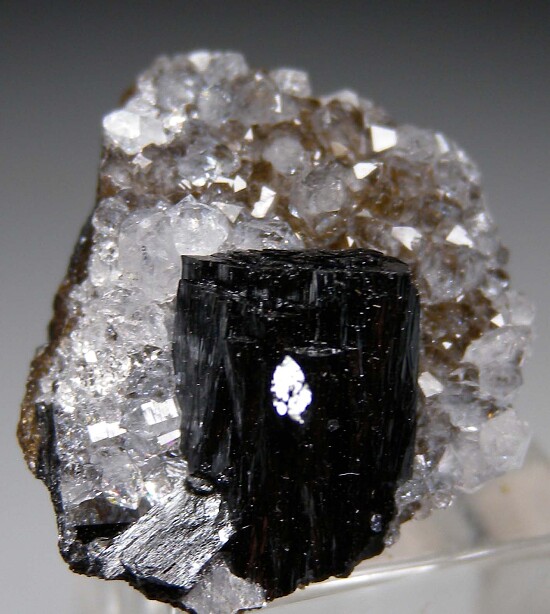 Manganite on Quartz