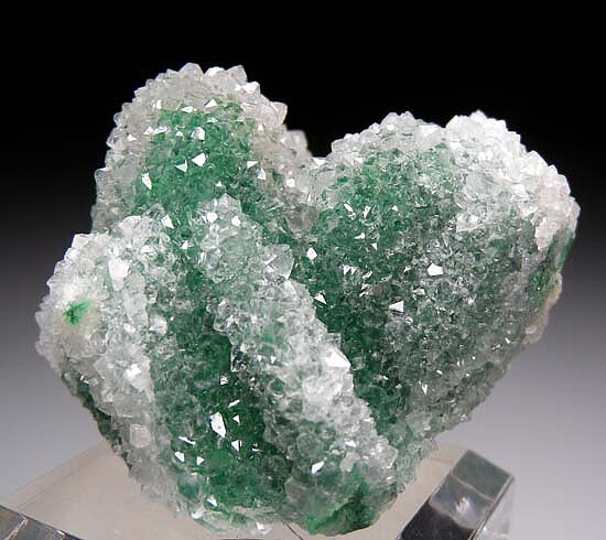 Quartz over Malachite after ?