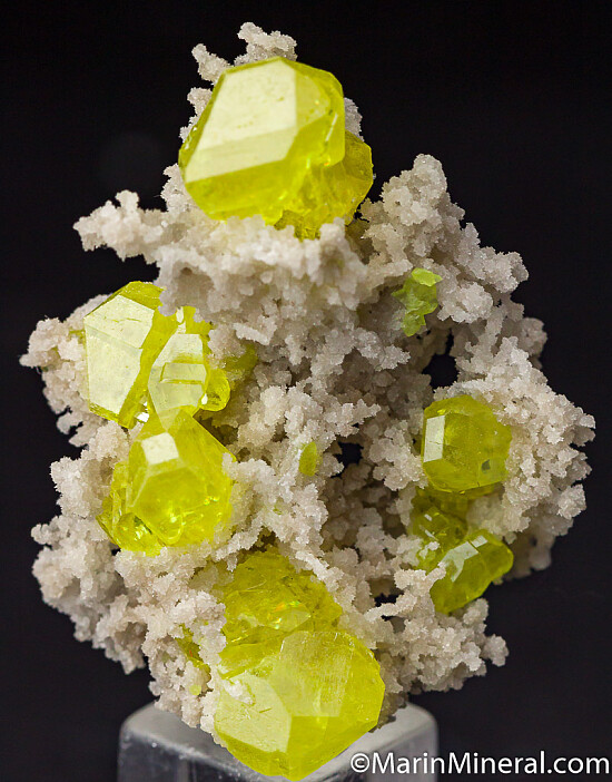 Sulfur on Aragonite