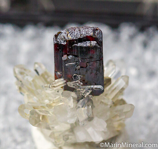 Huebnerite on Quartz