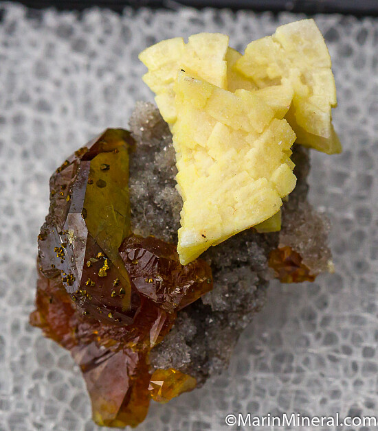 Smithsonite on Dolomite, Chalcoprite on Sphalerite