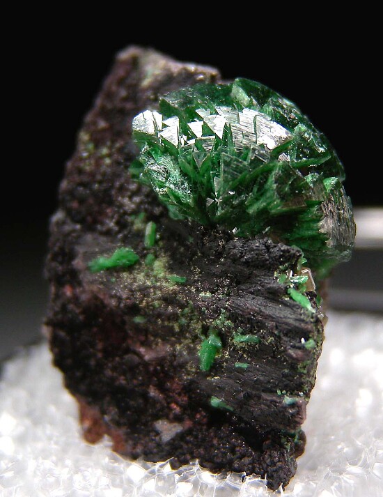 Zincolivenite (Cuprian Adamite)