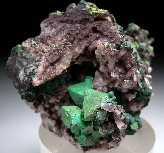 Zincolivenite (Cuprian Adamite) on Quartz