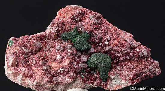 Kolwezite/Malachite on Cobaltian Calcite