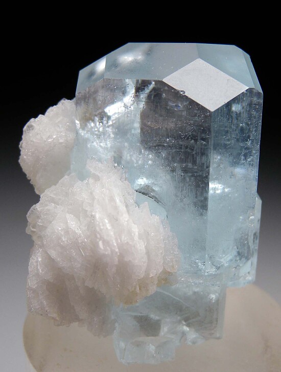 Aquamarine with Albite