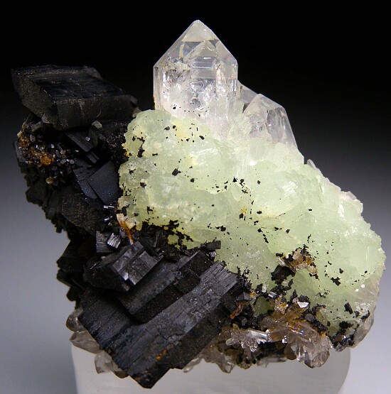 Babingtonite, Prehnite, Quartz