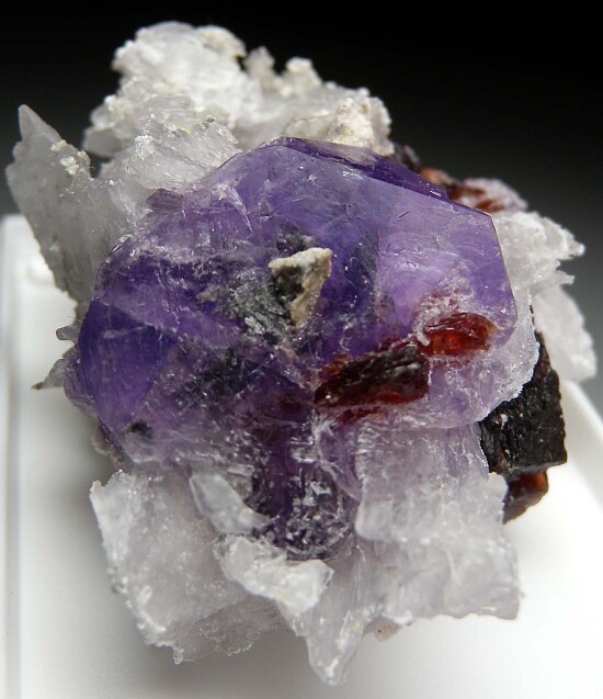 Coquimbite, Romerite