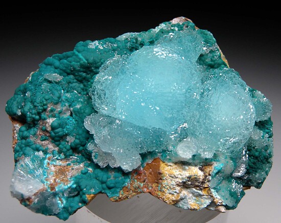 Hemimorphite on Rosasite