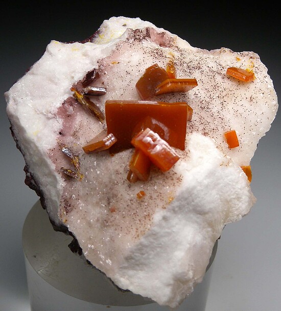 Wulfenite