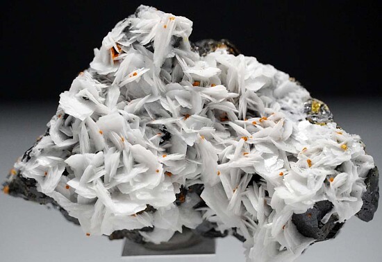 Orpiment, Barite on Sphalerite