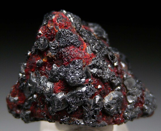 Zincite (crystal!) with Franklinite