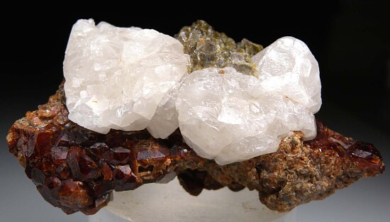 Scheelite, Grossular, Epidote