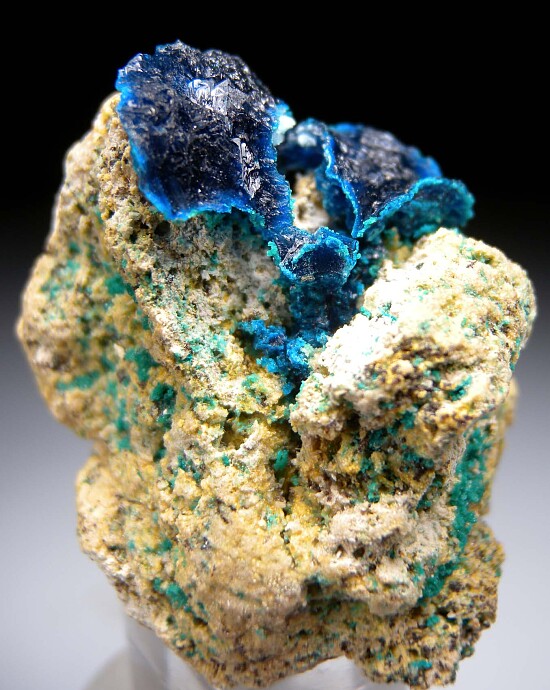 Veszelyite with Kipushite