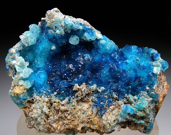 Veszelyite on Hemimorphite