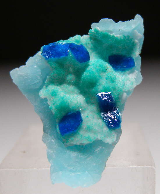 Veszelyite on Hemimorphite