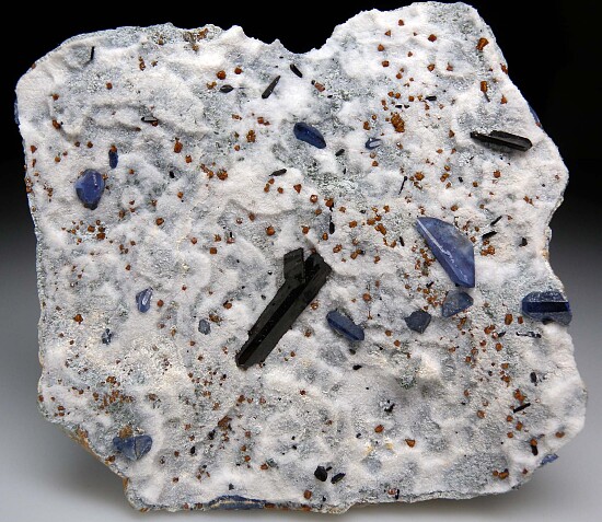 Joaquinite, Benitoite, Neptunite
