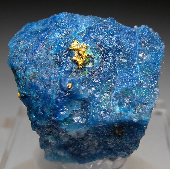 Gold in Shattuckite