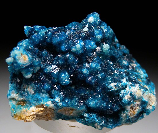Veszelyite on Hemimorphite