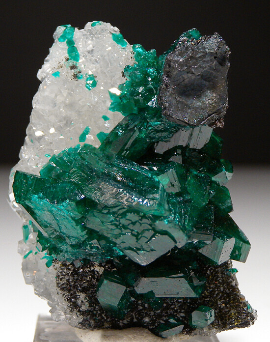 Dioptase on Quartz