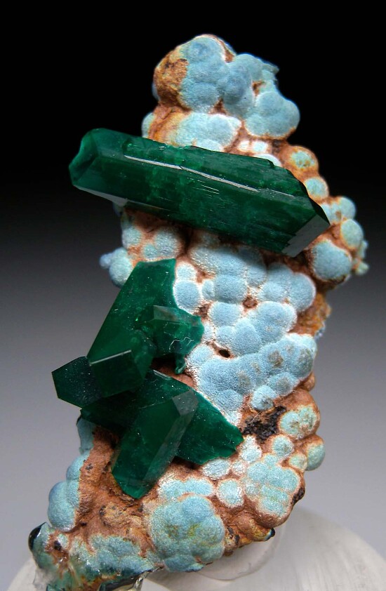 Dioptase on Plancheite