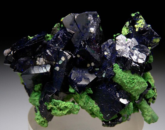 Azurite, Arsentsumebite, Bayldonite after Mimetite