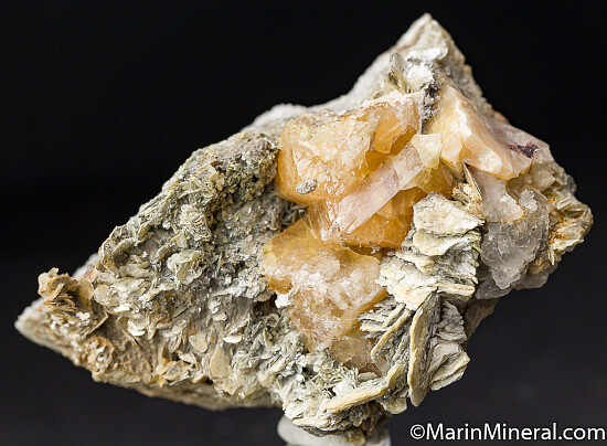 Scheelite with Fluorite, Muscovite