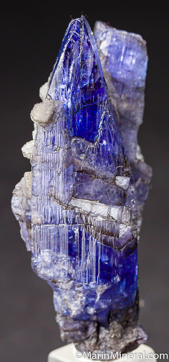 Laumontite on Tanzanite