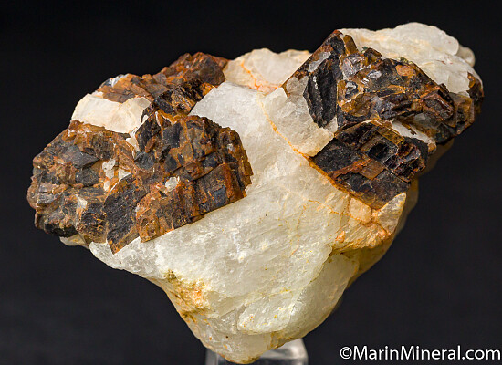 Cryolite with Siderite