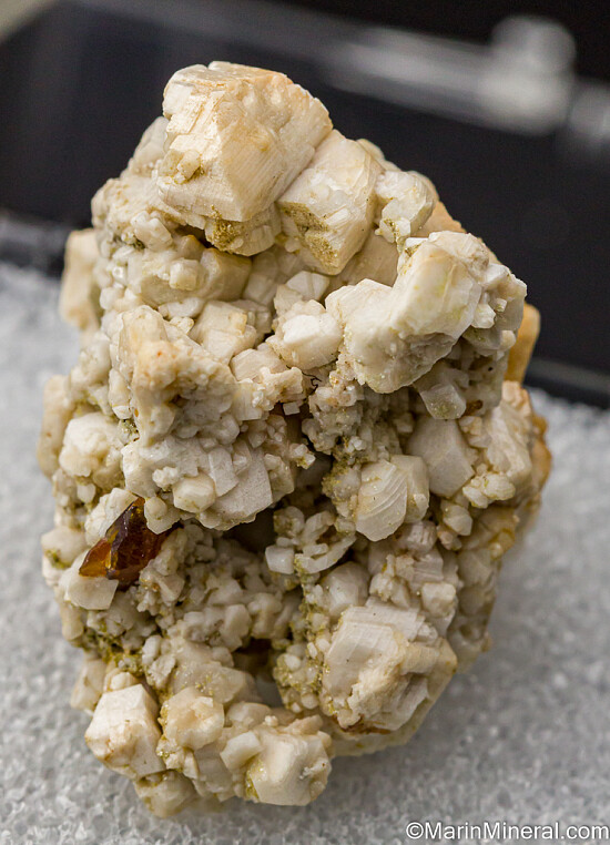 Titanite, Scheelite, Feldspar