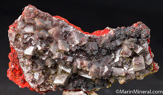 Plattnerite on Mimetite with Calcite