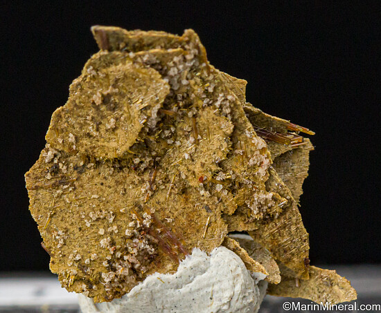 Rutile after Ilmenite