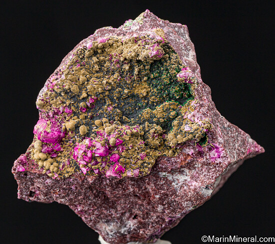 Kolwezite, Malachite on Cobaltian Calcite