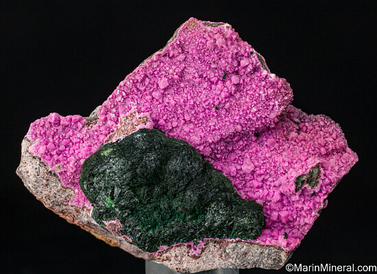 Malachite on Cobaltian Calcite