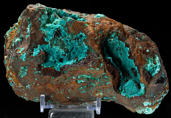 Rosasite, Brochantite, Calcite, Aurichalcite