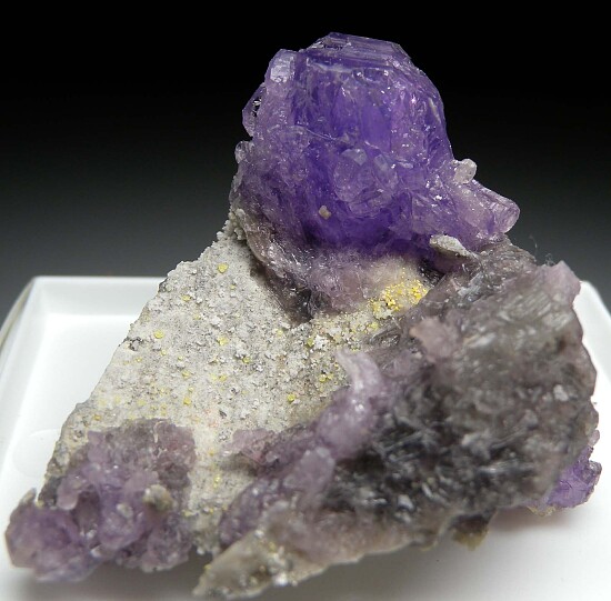 Coquimbite, Romerite