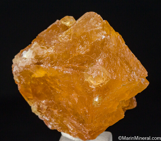 Scheelite with Muscovite