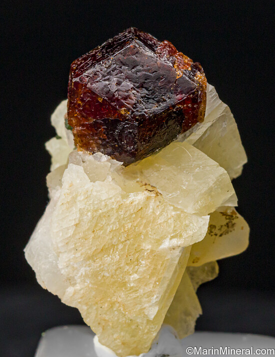 Grossular on Calcite