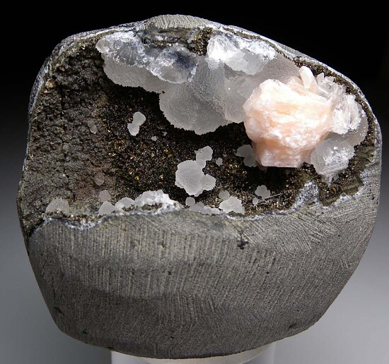 Epistilbite, Stilbite