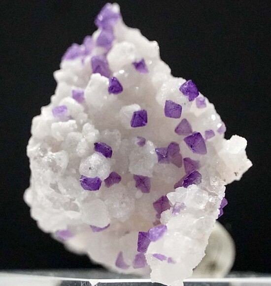 Fluorite on Quartz epimorph