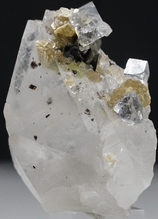 Fluorite, Arsenopyrite on Quartz