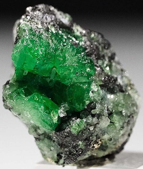 Tsavorite