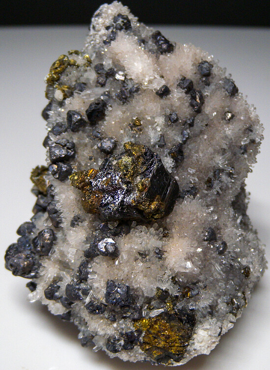 Sphalerite, Galena, Chalcopyrite on Quartz